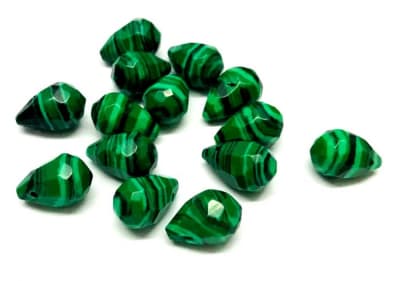 Malaquita Reconstituída Gota Facetada 11x10mm (Unidad)
