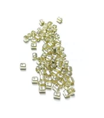 Mostacilla Plata Cuadrado 3x3mm Redondeada (10 Unidades)