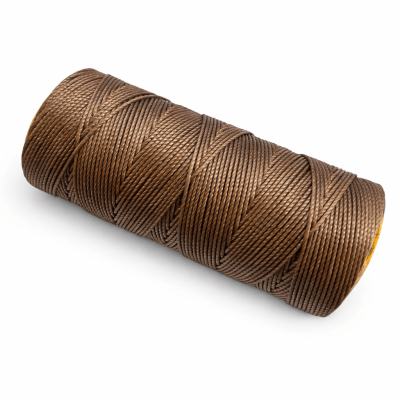 Hilo 100% Poliéster Encerado Café A1176 (Rollo 50 gramos)