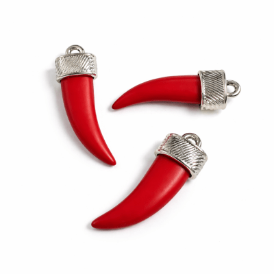 Colgante Cuerno-Cacho Rojo Acrílico y Aluminio 4,5x1,5mm (Unidad)1