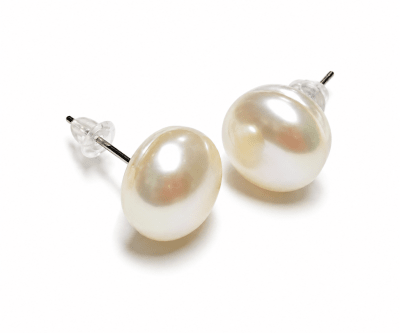 Aros Perla Natural Botón Crema 6mm (Par)