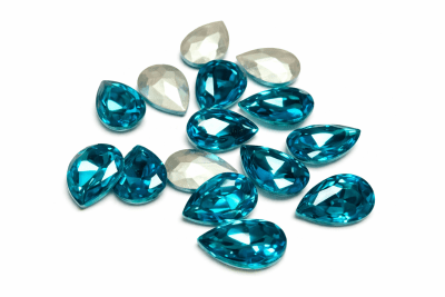 Vidrio Gota Facetado DeepSkyBlue 18x13x6mm (Unidad)