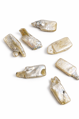 Perla Natural Dientes Blanco-Verde 14x6,5mm (Unidad)