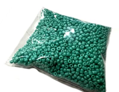 Mini Mostacillón Turquesa Verde 2mm (50 gramos)