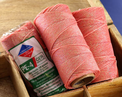 El Hilo Poliéster Encerado Salmón Iridescent (10 Metros)1