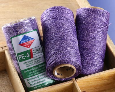 El Hilo Poliéster Encerado Purpura Iridescent (10 Metros)