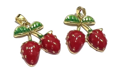 Colgante 2 Frutillas Esmalte Rojo y Baño Oro 18k 17mm (Unidad)