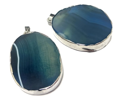 Colgante Agata Azúl Natural 43x30x9mm (Unidad)1
