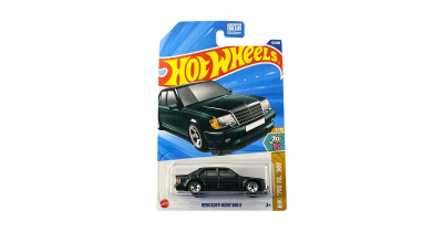 Mercedes-Benz 500 E HW '70S vs '90 3/10 - Hotwheels Basico1