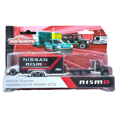 Mack Granite con Nissan GT-R Nismo GT3 Race Trailer - Majorette1