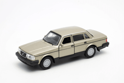 Volvo 240 GL 1:32 - Welly1
