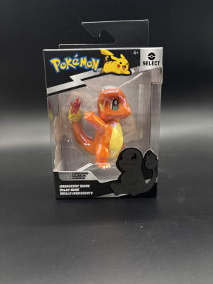 Pokemon Iridicent Charizard Jazwares - Juguete Coleccionable1