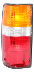 FAROL TRASERO IZQUIERDO HILUX YN85 1989 A 1997