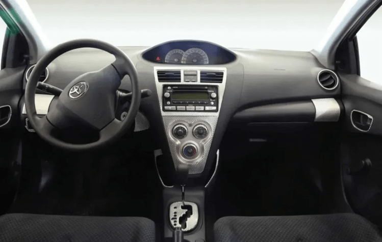 BISEL ADAPTADOR RADIO TOYOTA YARIS 2007 2013 9PULGADAS 1