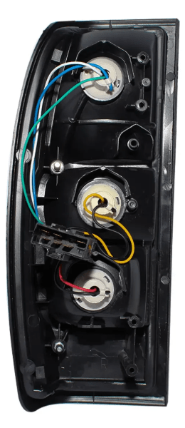 FAROL FOCO TRASERO DERECHO TERRANO 2WD/4WD 1998-20112
