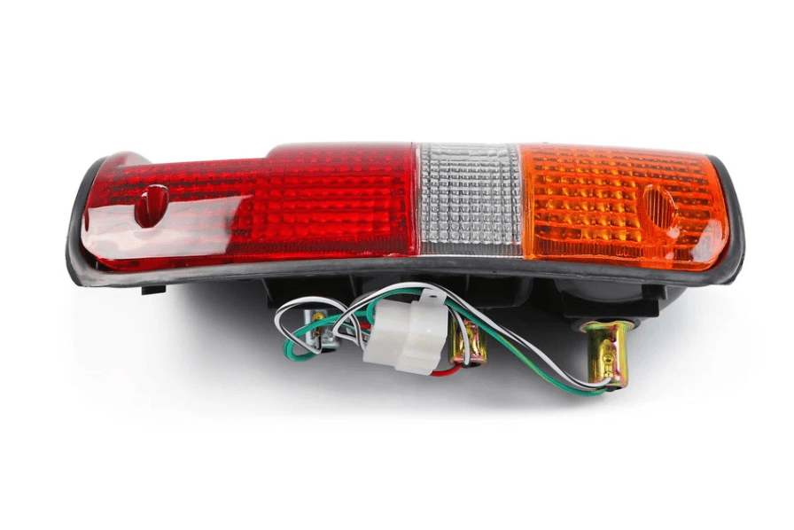 FAROL TRASERO DERECHO HILUX YN85 1989 A 19973