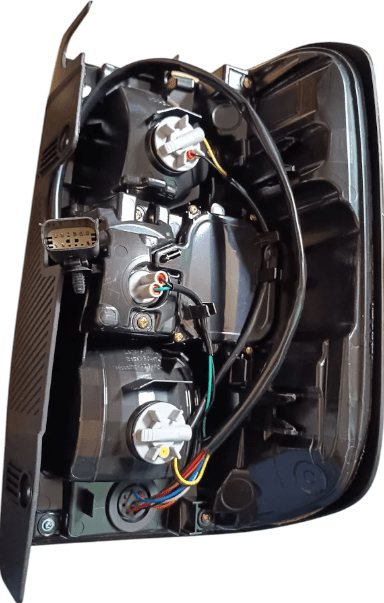 FAROL IZQUIERDO FORD RANGER LIMITED 2023-ON INCLUYE SET PARA ADAPTAR A VARIACIONES3