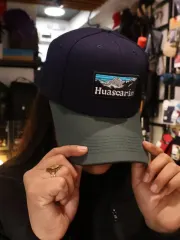 GORRO MARCA DUVAL ESTAMPADO HUASCARAN COLOR AZUL/VERDE