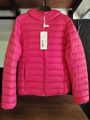 CASACA DE PLUMA CON CAPUCHA / FEMENINO - GAULRIA