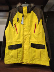 CASACA IMPERMEABLE/ HUMBGO HCASAC1