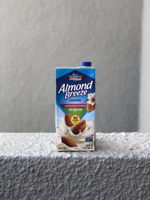 Blue Diamond Almond Breeze Blue Diamond Almond Breeze