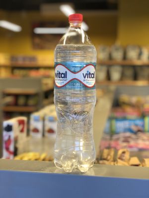 Agua Natural Sin Gas 1.6L Agua Natural Sin Gas 1.6L