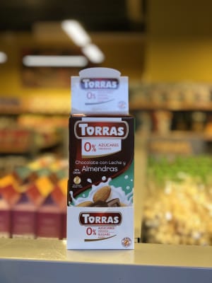 Chocolate con Leche y Almendras 75 gr Chocolate con Leche y Almendras 75 gr