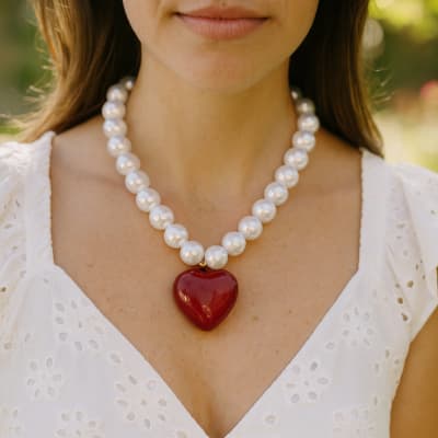 Collar Pearl & Red Heart Classic2