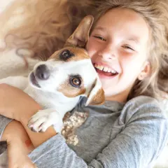 ¿Cómo saber si los perros están jugando o peleando?