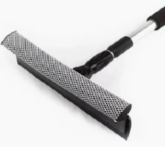Plumilla limpiavidrios con esponja y goma secar 26 cm. extensible a 1.2 mt. Precio con IVA.