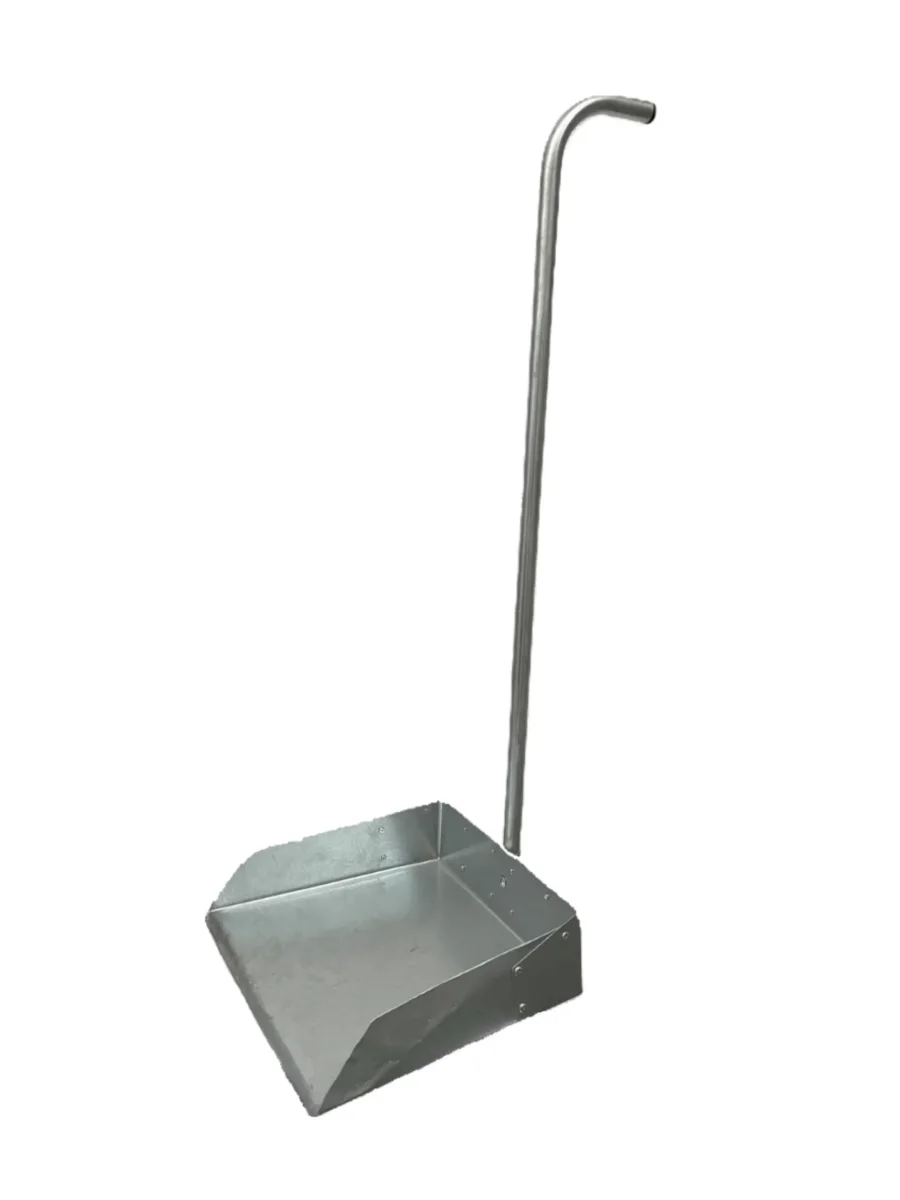 Pala para basura de metal resistente con mango alto y anatómico1