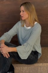 Polera Calú Verde cuello blanco