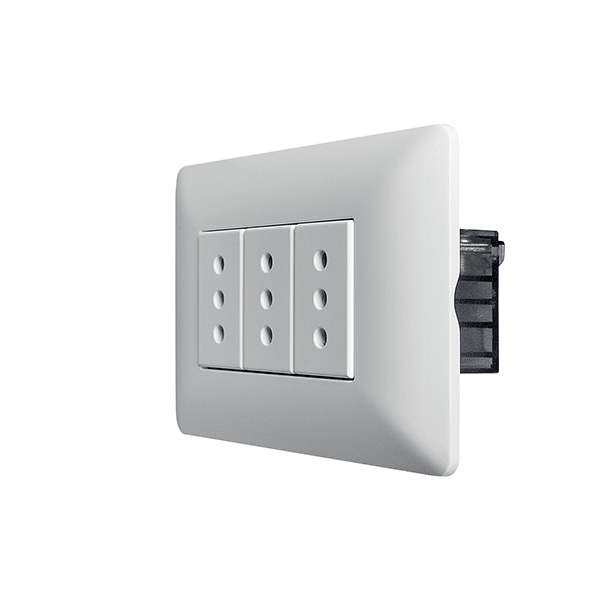 Enchufe Triple 10A 250V STANFORD3