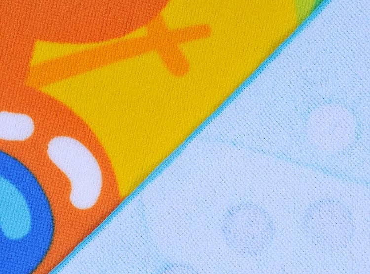 TOALLA DE PLAYA CON BOLSO KIDS8