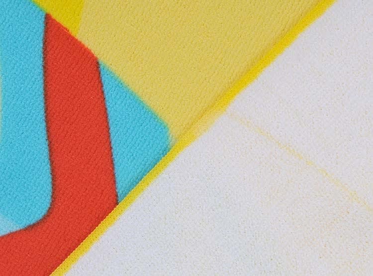 TOALLA DE PLAYA CON BOLSO KIDS11