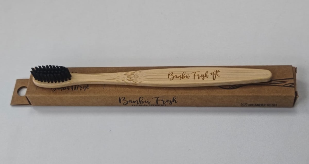 CEPILLO DENTAL BAMBÚ ADULTO3