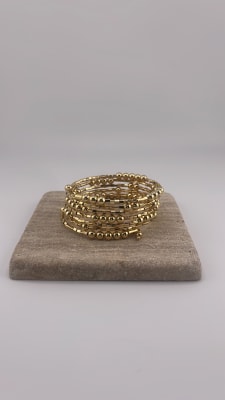 AURA TWIST1