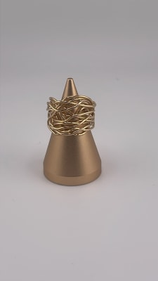 SERENA WIRE1