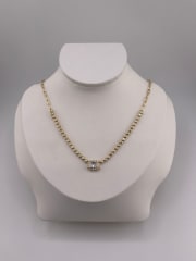 HILLA CHOCKER