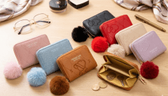 BILLETERA CON POMPOM