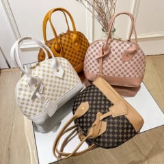 CARTERA DE MANO