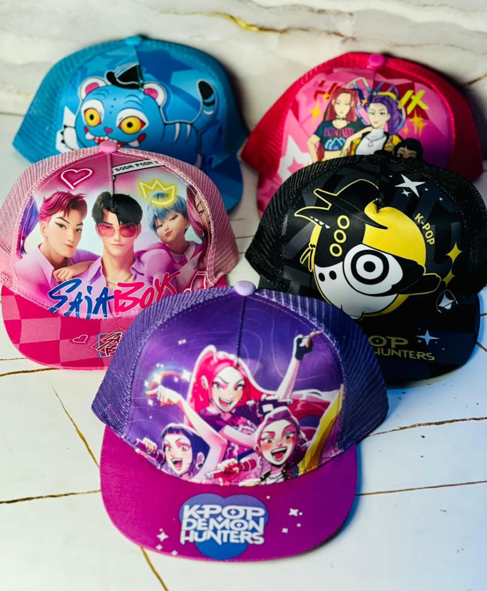 GORRO CON MALLA DEMON HUNTER K-POP1