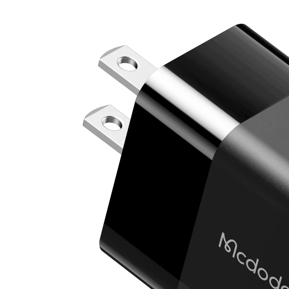 Cargador de Pared 20W (USB A + Tipo C)3