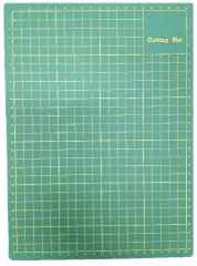 Base Corte Verde 30x22cm Cuadriculada A4 Importada