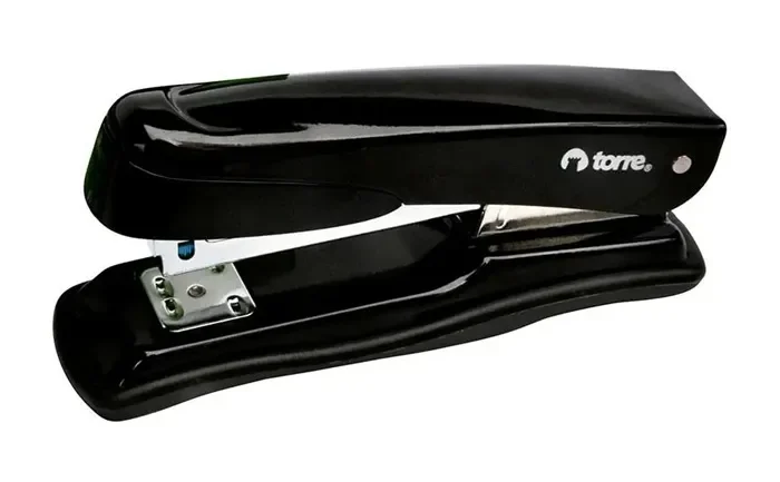 Corchetera Metalica B4 25h Negra Torre1