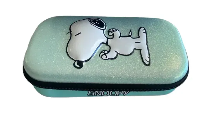 Estuche Rigido Mediano Snoopy Mooving1
