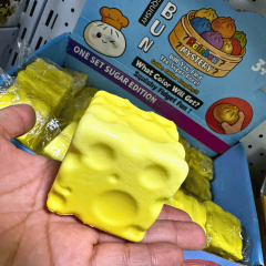 SQUISHY QUESO