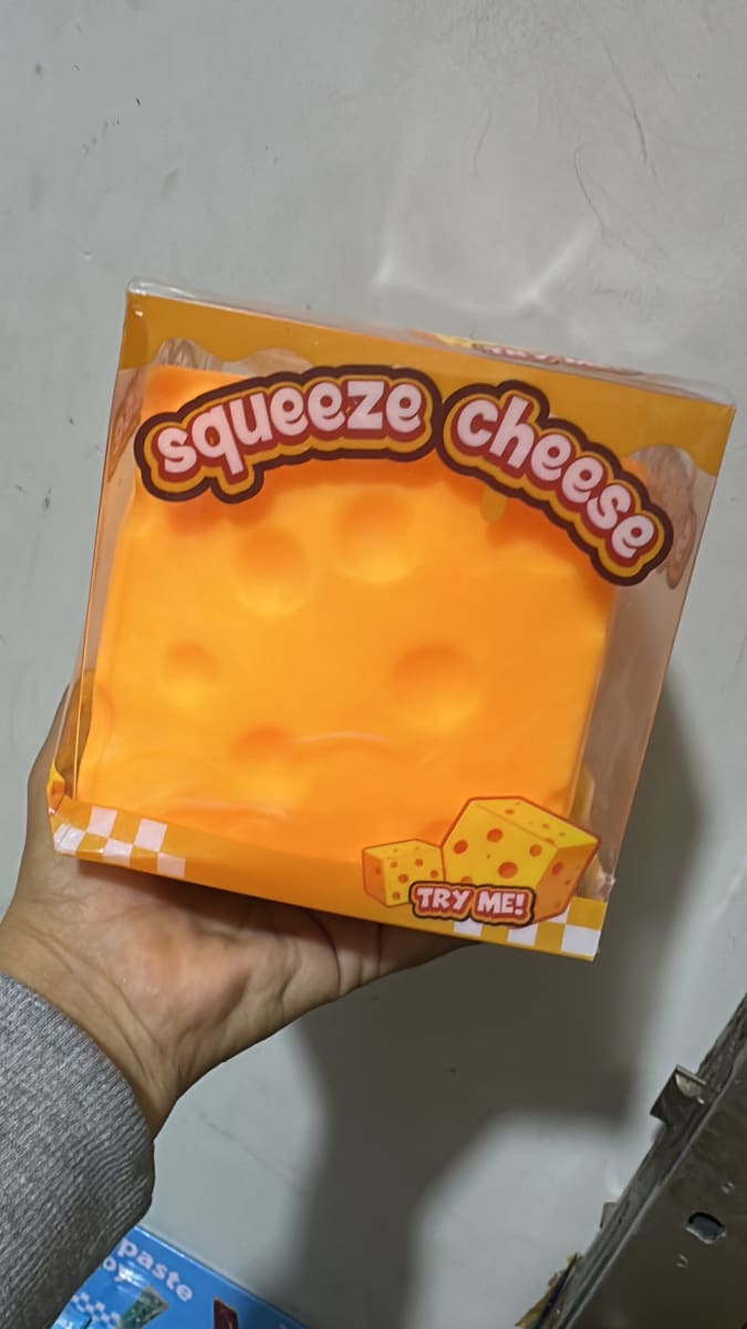 SQUISHY QUESO XL1