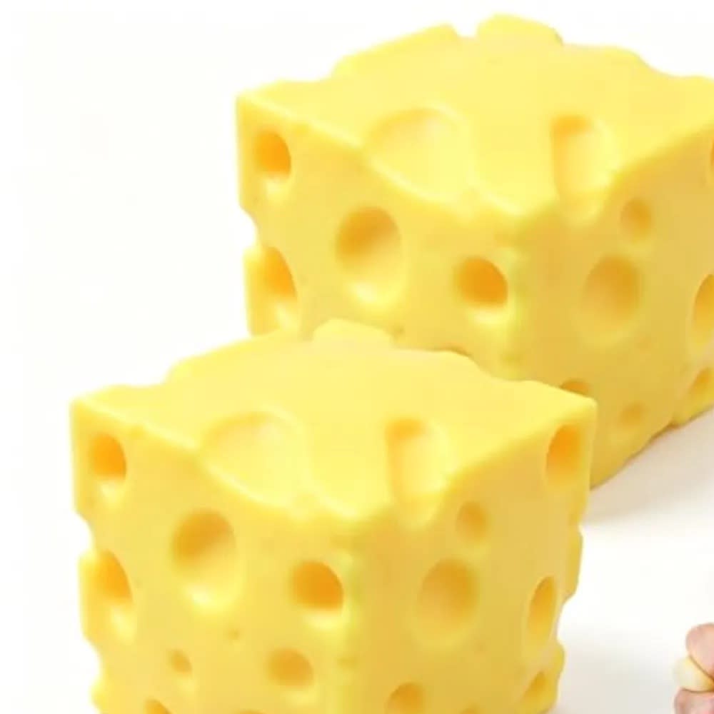 SQUISHY QUESO MEDIANO2