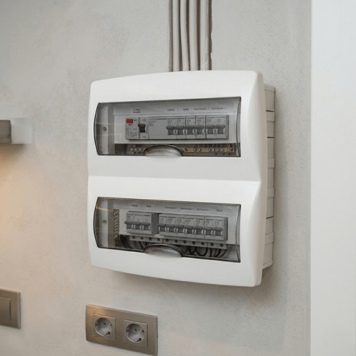 CAJA PLASTICA EMPOTRAR 24 POLOS (A-149)2